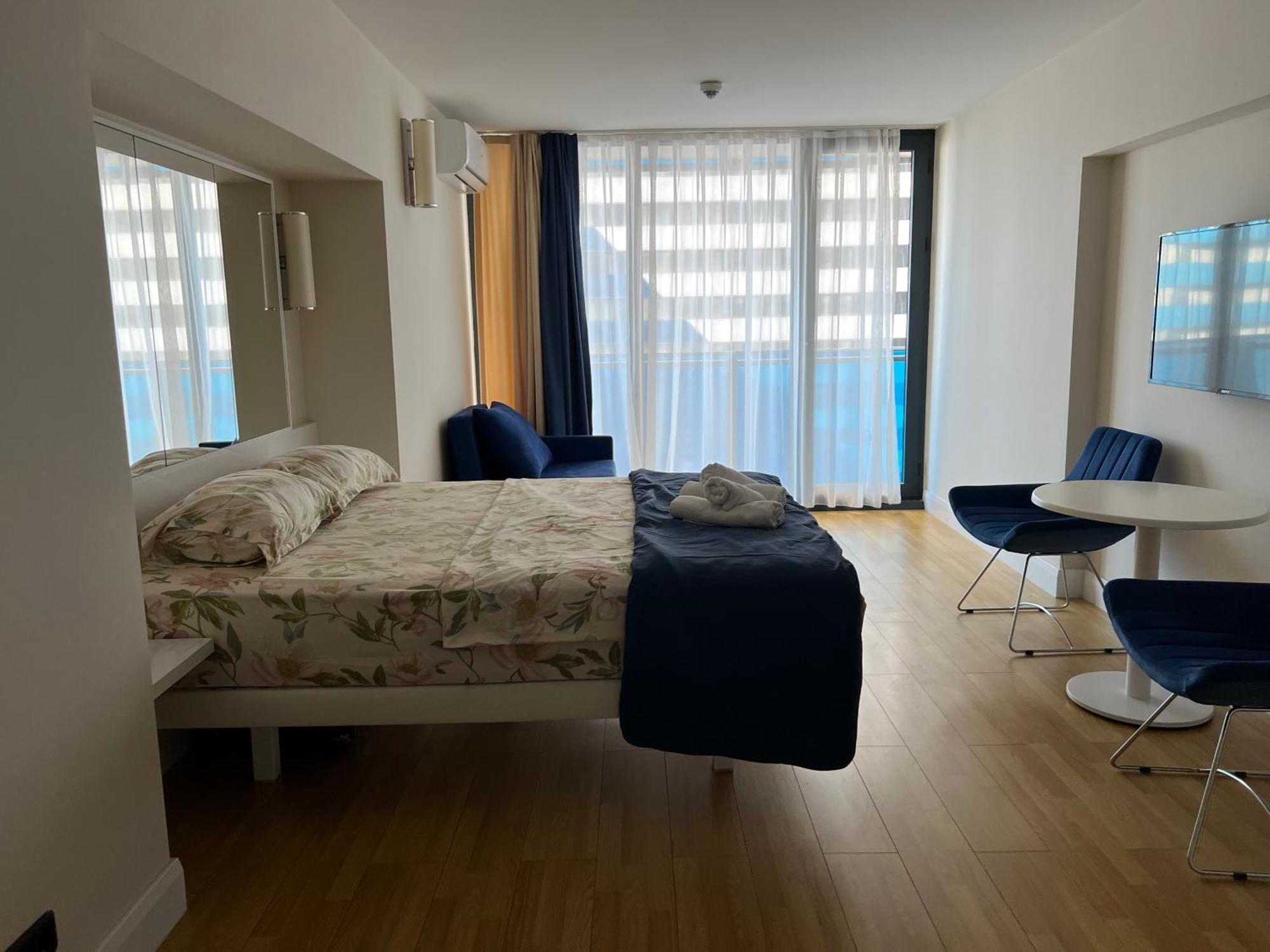 Panorama Black Sea View & Aparthotel באטומי מראה חיצוני תמונה