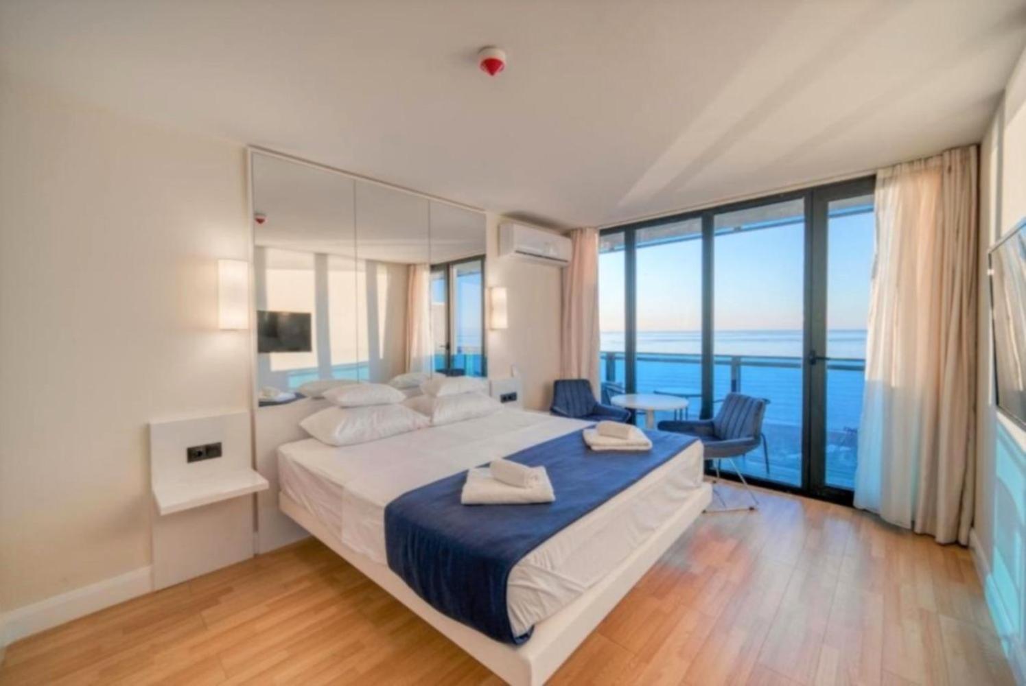 Panorama Black Sea View & Aparthotel באטומי מראה חיצוני תמונה