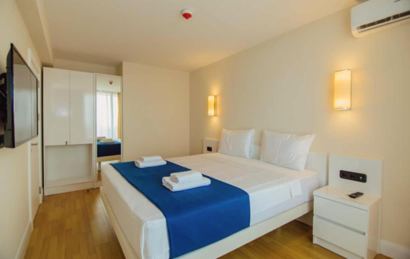 Panorama Black Sea View & Aparthotel באטומי מראה חיצוני תמונה